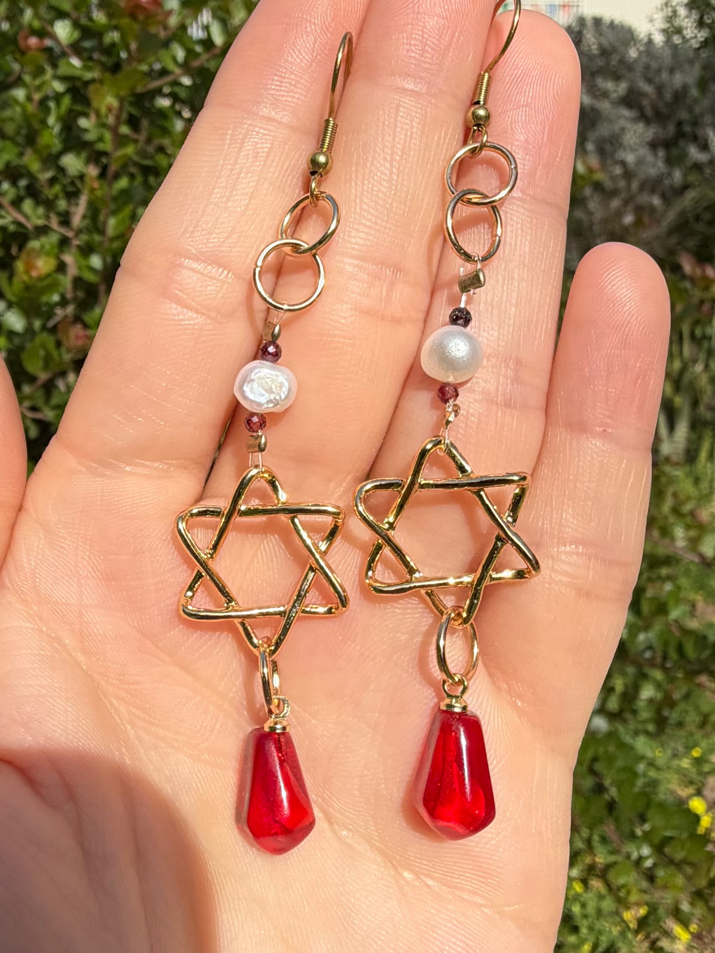 White Pearls, Garnet, magen David & Pomegranate Seed Earrings