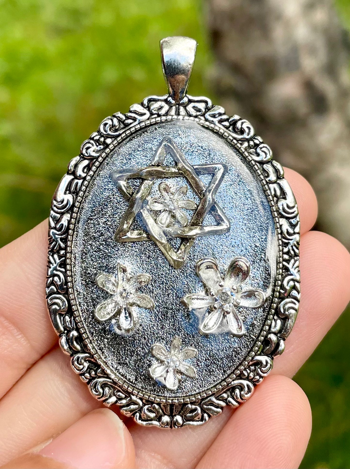 Silver Flora: Silvery Zirconia Flowers and Magen David Pendant