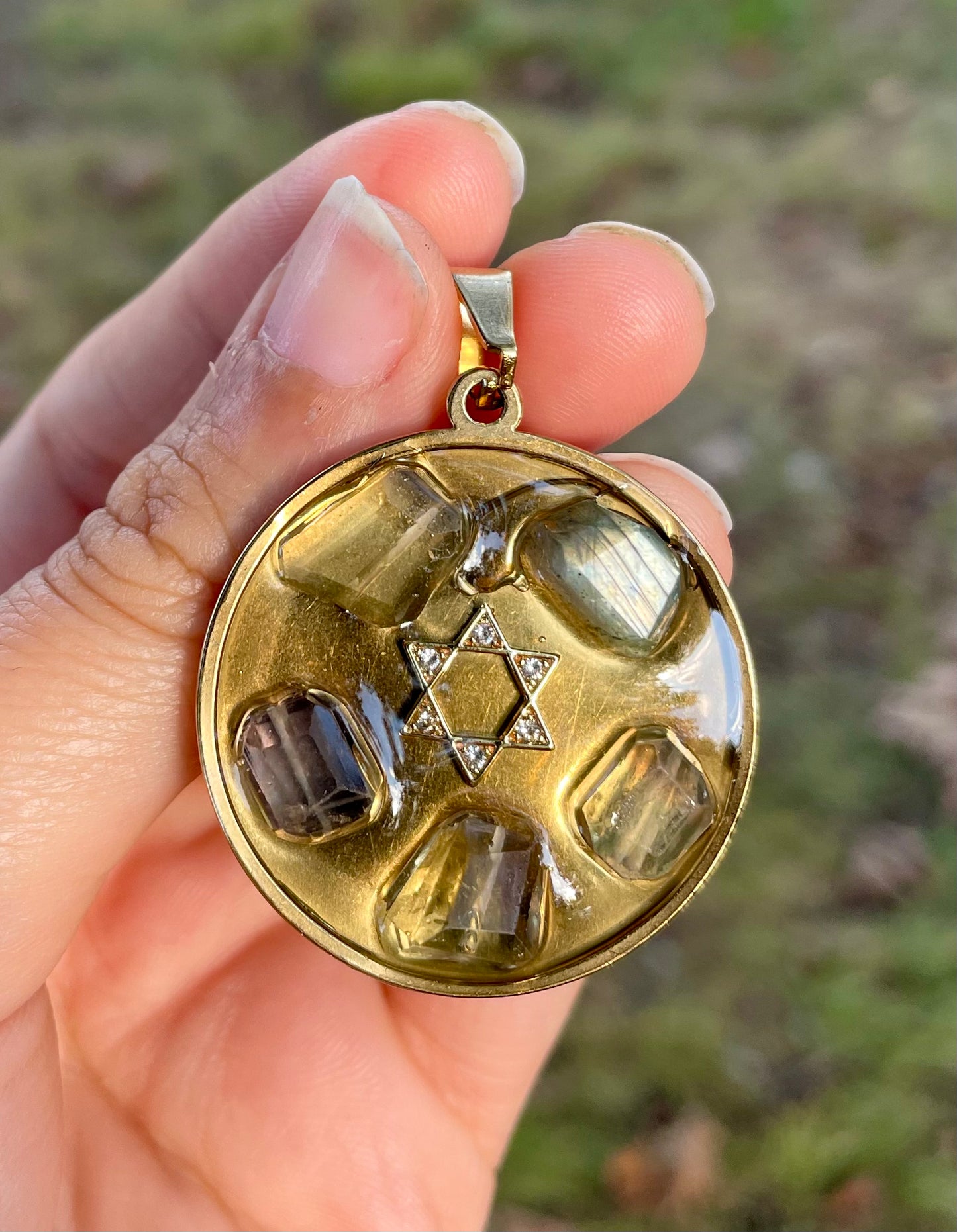 Kdosha: Labradorite, Green Amethyst Quartz and Fluorite Crystals, Round Gold Plated Zirconia Magen David Resin Pendant