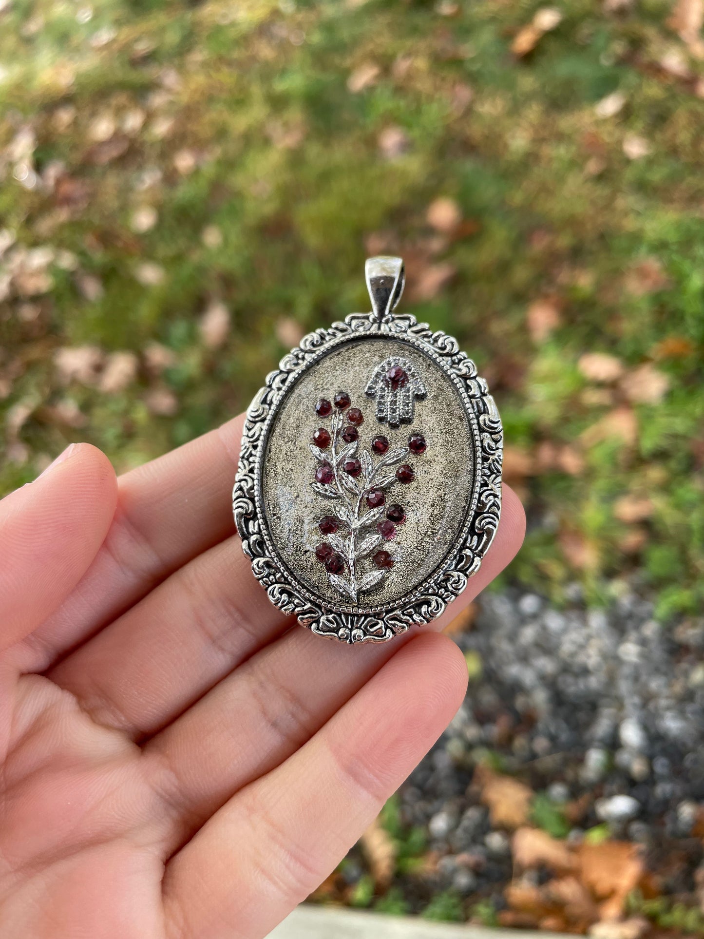 Garnet Gemstones, Zirconia Hamsa with Silver Leaves in Resin