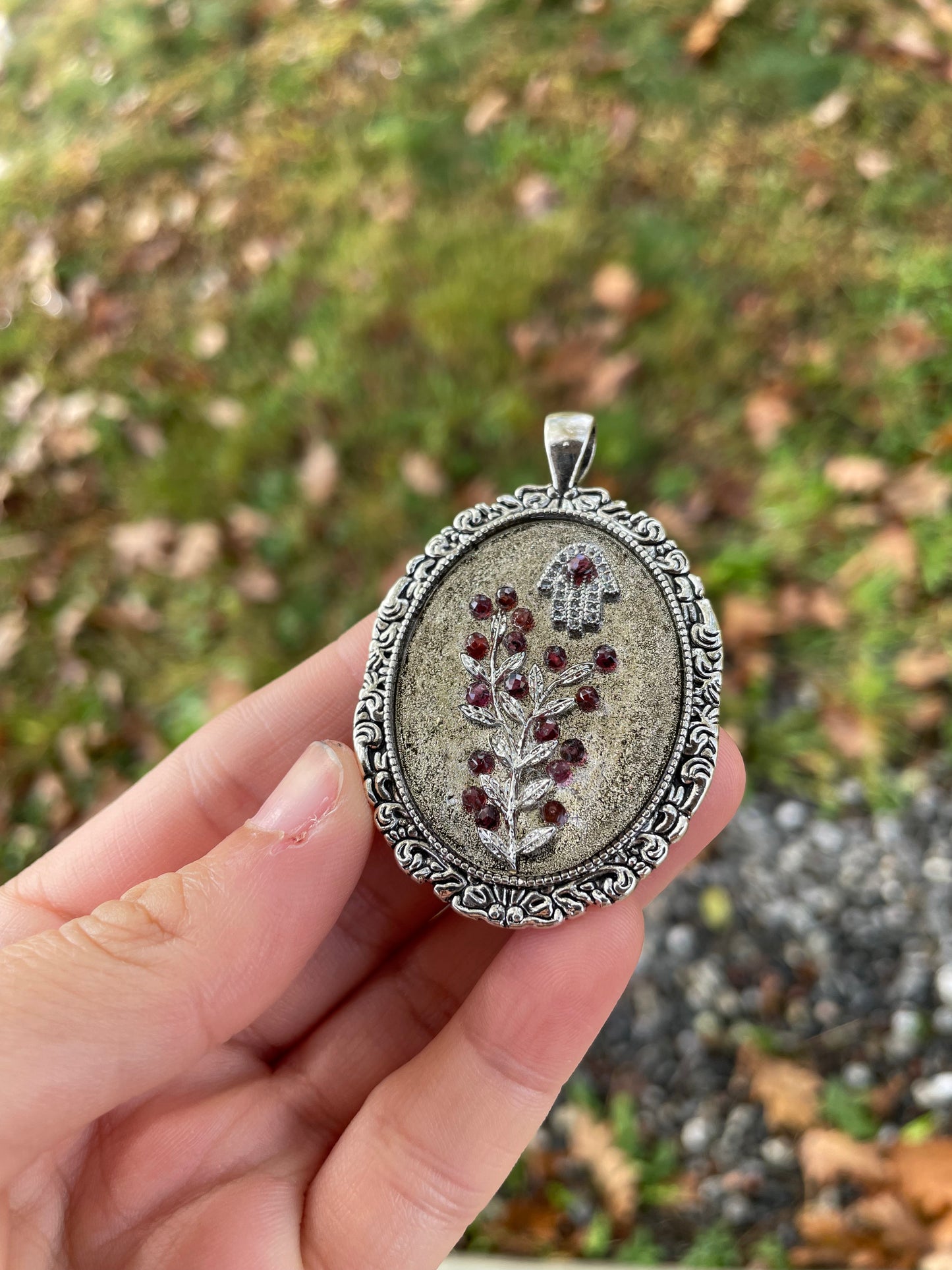 Garnet Gemstones, Zirconia Hamsa with Silver Leaves in Resin