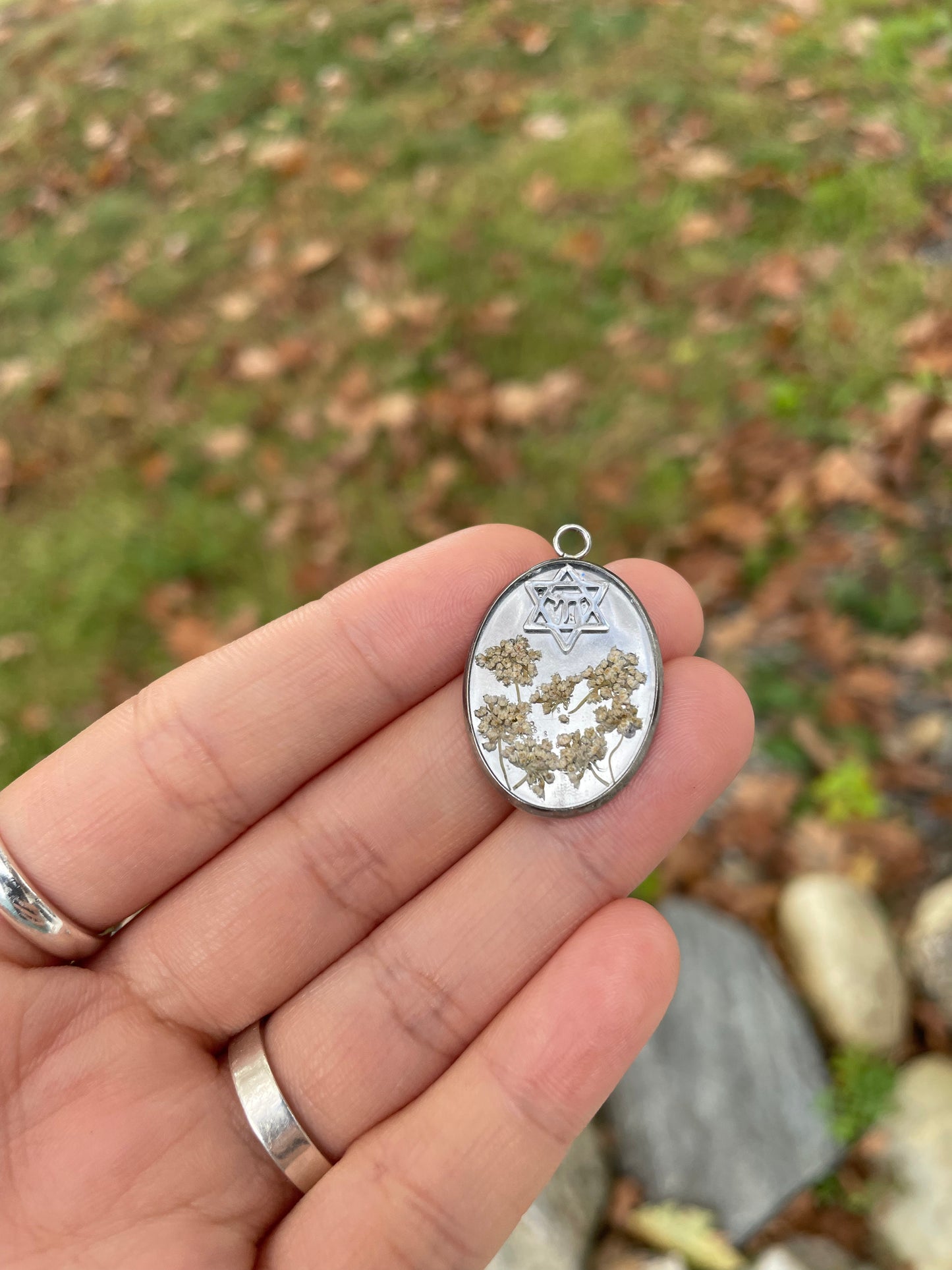 Chai Magen David with Israeli White Flowers