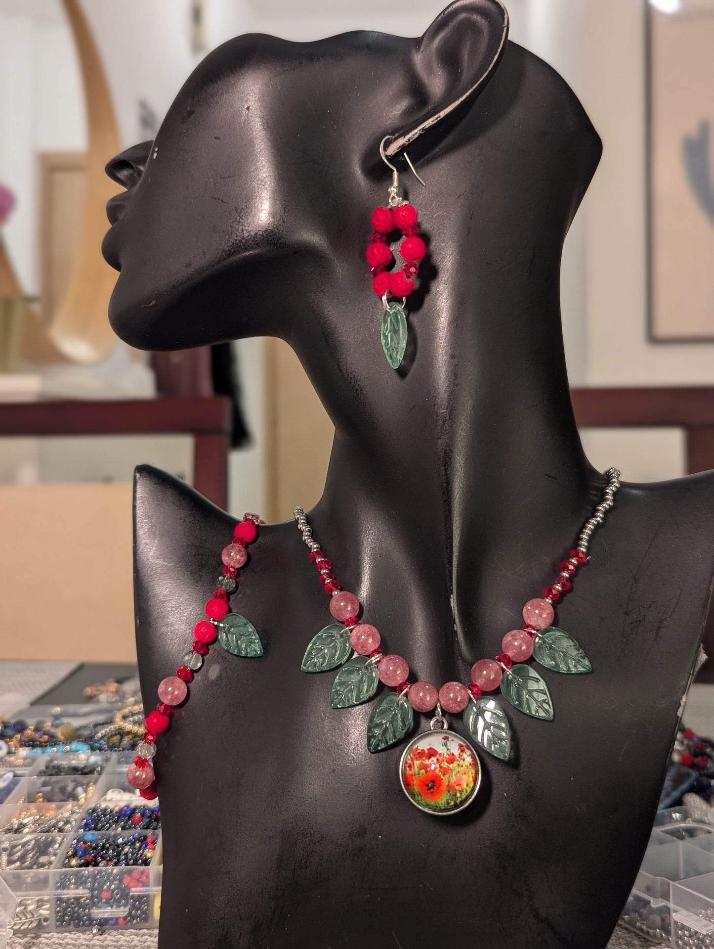 Red South Calanit Set