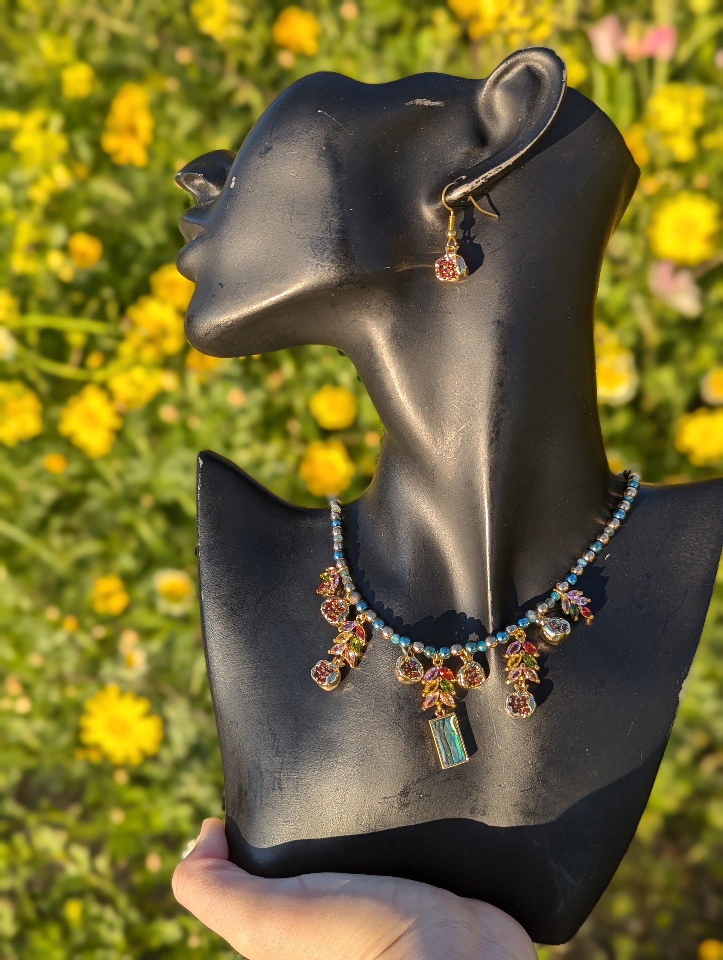 Colorful 7 Pomegranates, Apatite Gemstones and Abalone Shell Gold Set