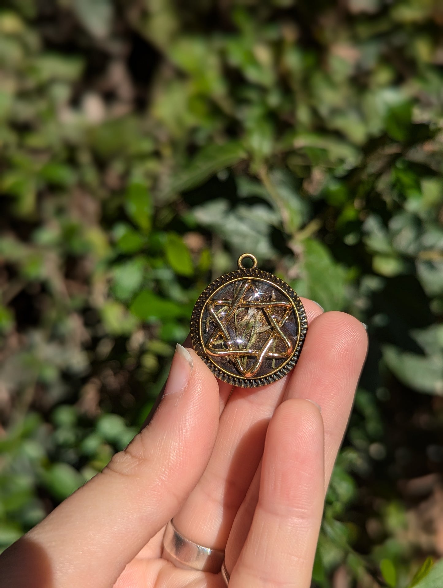 Israel Encapsulated: Resin White Flowers and Soft Gold Plated Star of David