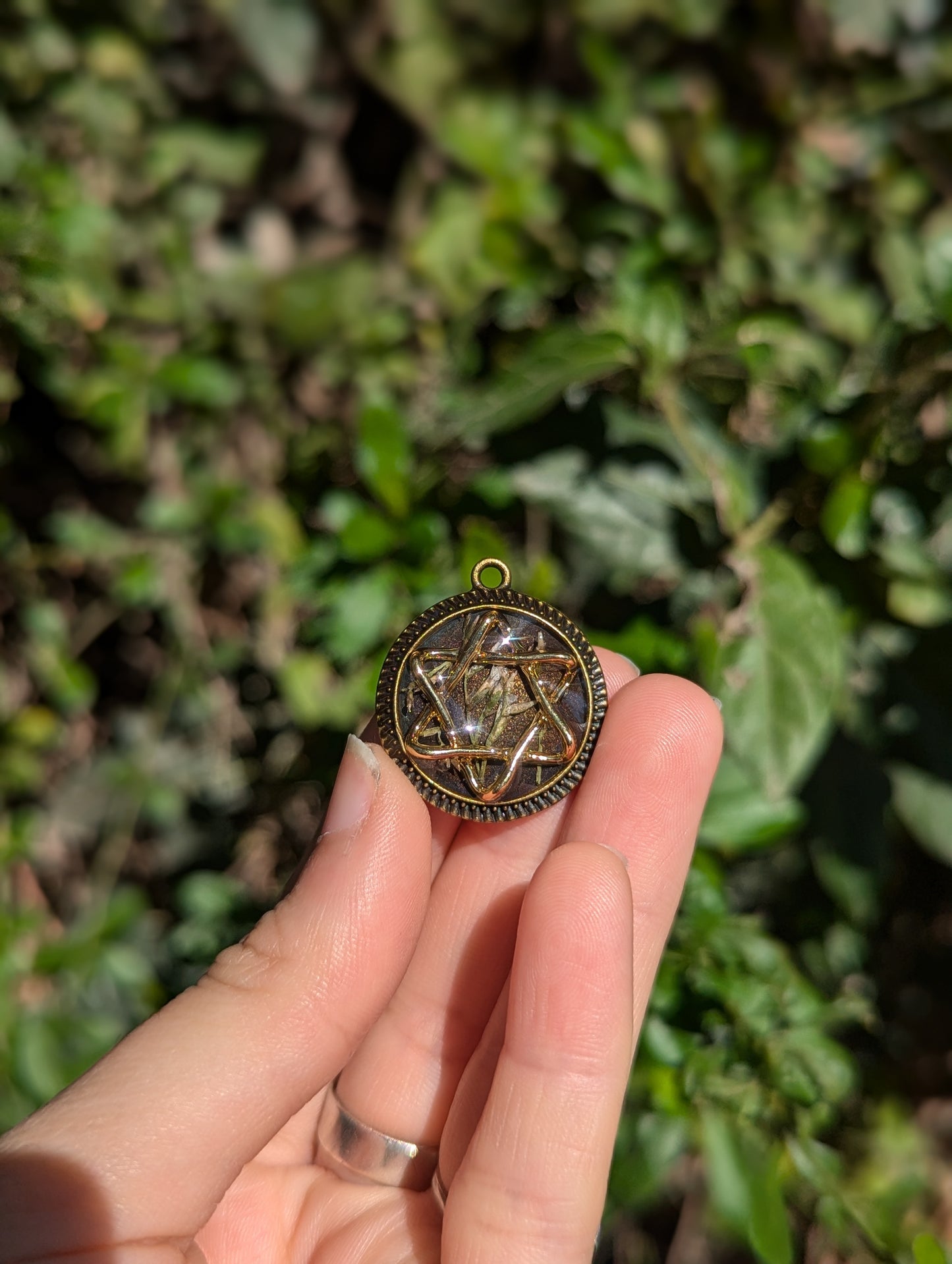 Israel Encapsulated: Resin White Flowers and Soft Gold Plated Star of David
