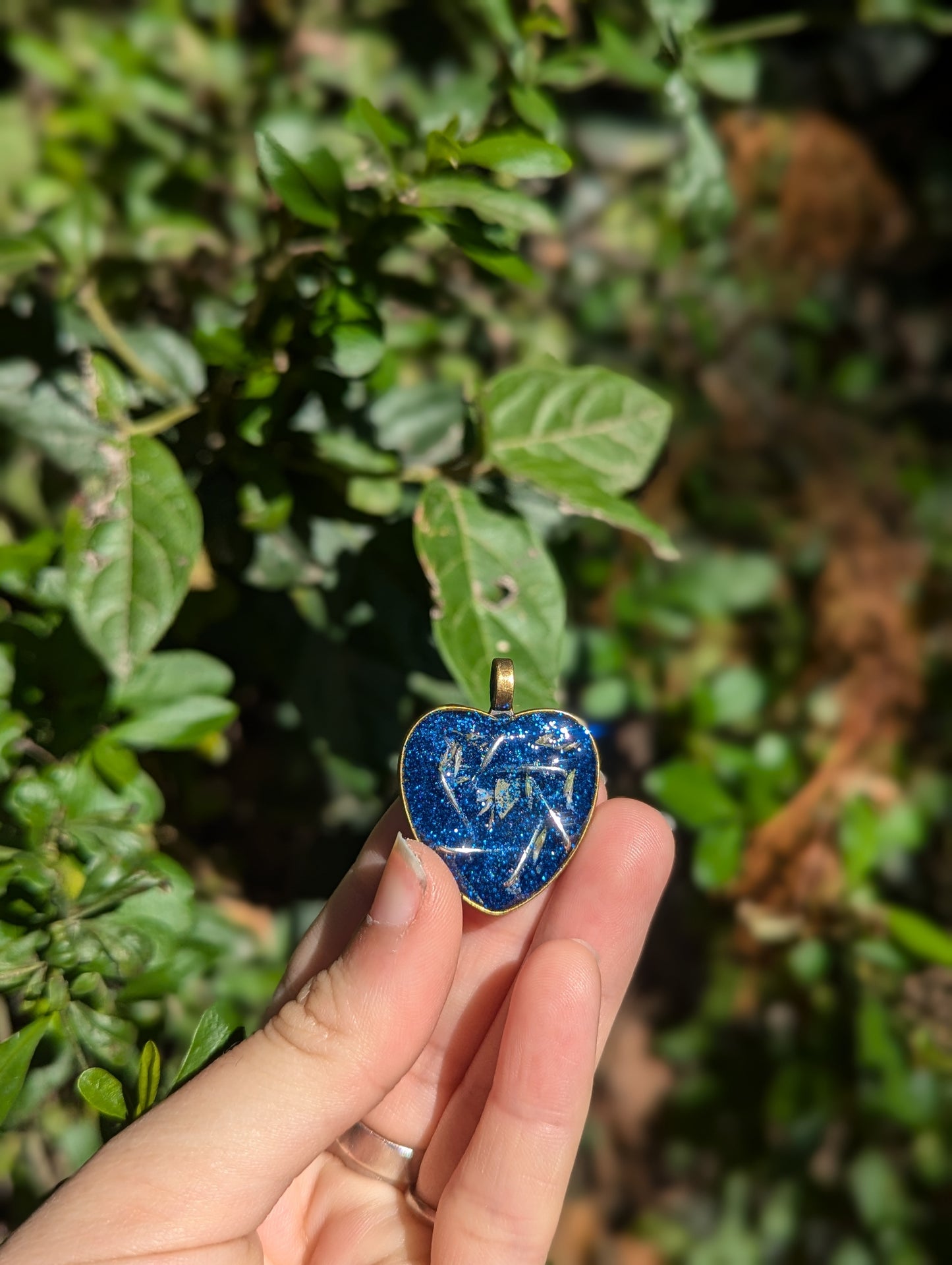 Israel Encapsulated: White Flowers, Blue Glitter and Silver Star of David