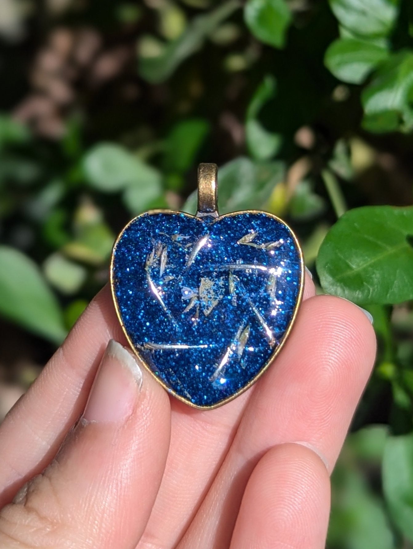 Israel Encapsulated: White Flowers, Blue Glitter and Silver Star of David