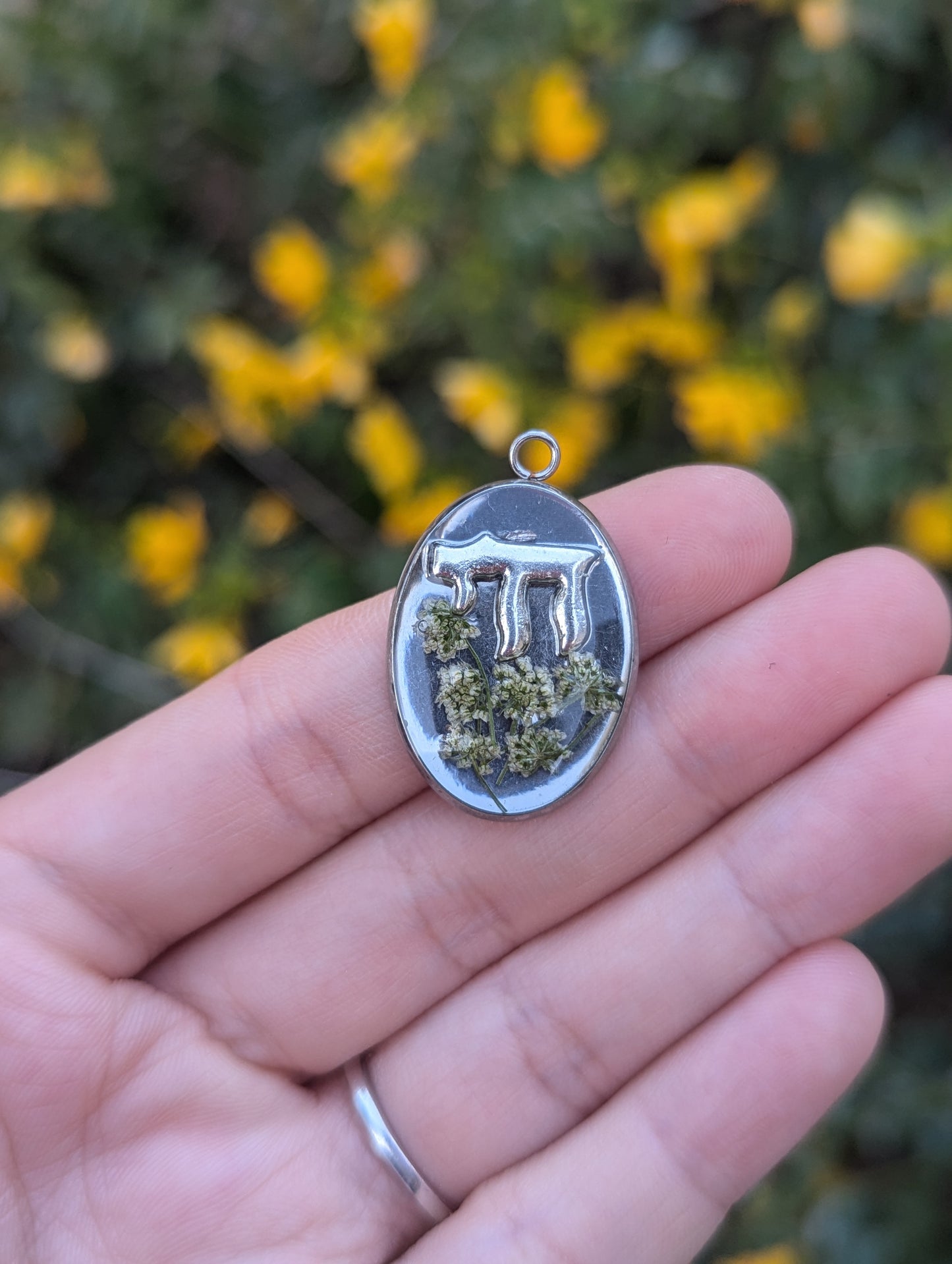 Tohar (purity) Pendant with Tiny White Israeli Flowers and Silver Chai in Resin