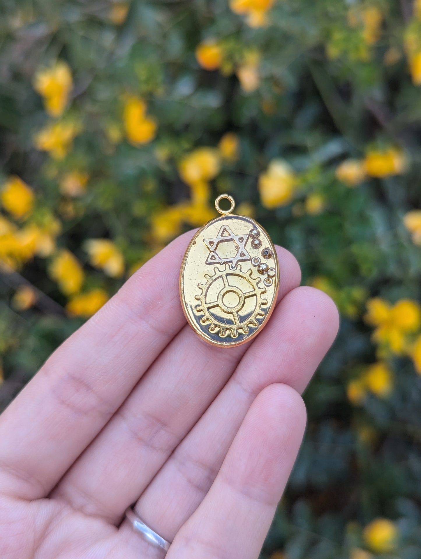 Jewish "Power" and Systems Failure - Commentary Pendant