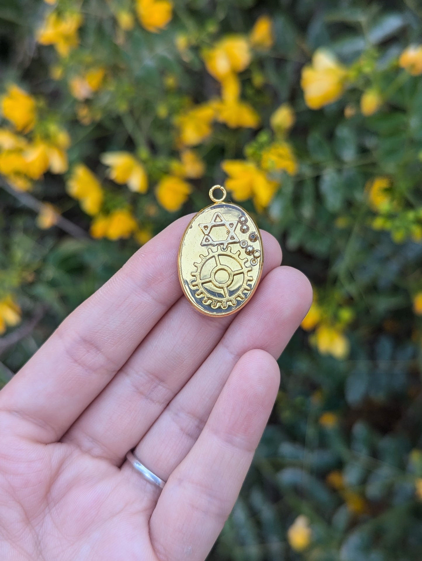 Jewish "Power" and Systems Failure - Commentary Pendant