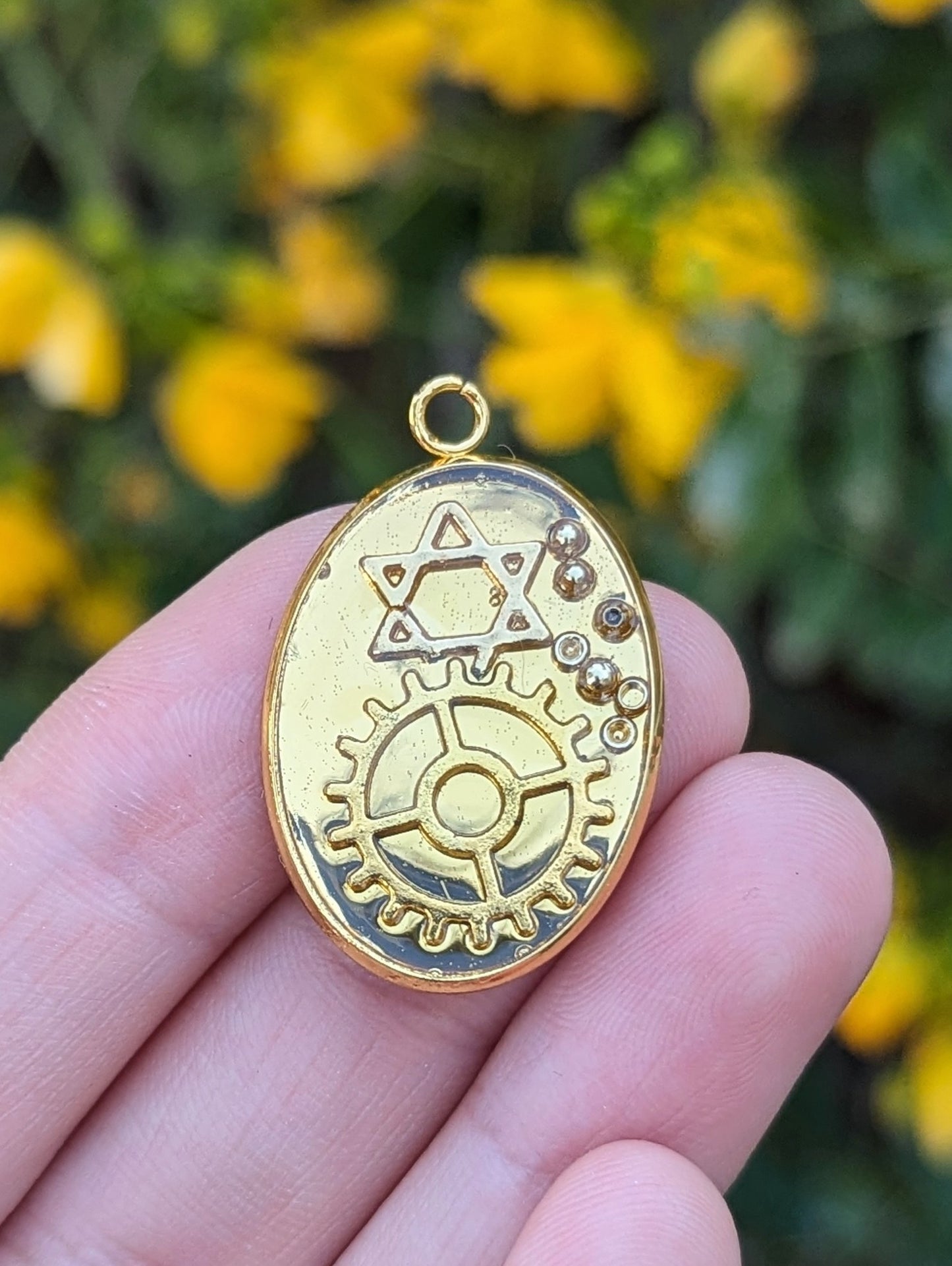 Jewish "Power" and Systems Failure - Commentary Pendant