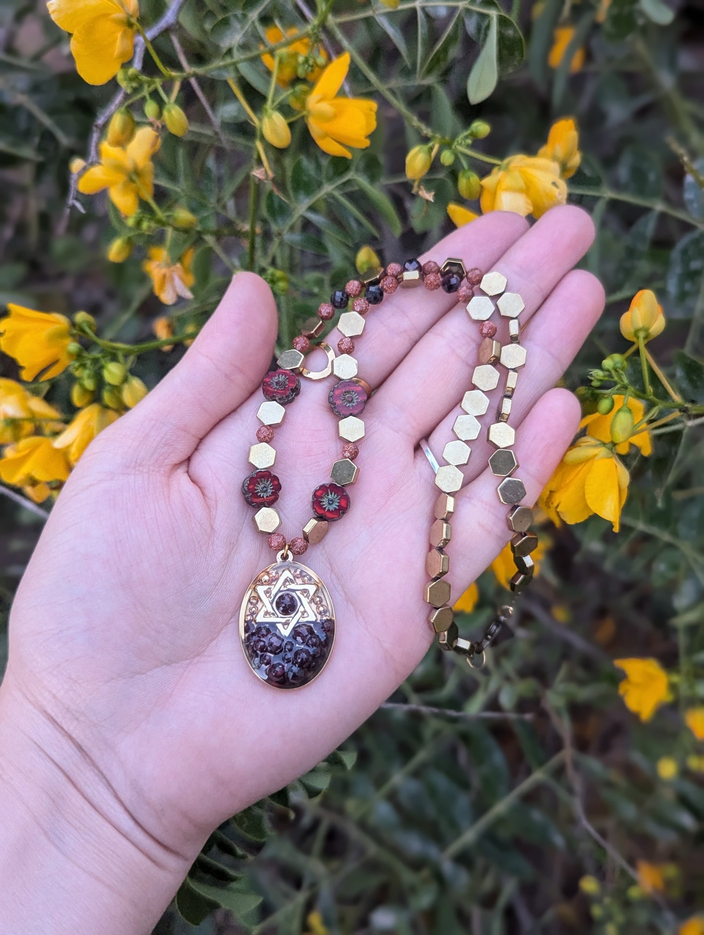 Rosa Necklace with Resin Red Flower Beads, Resin Garnet and Magen David