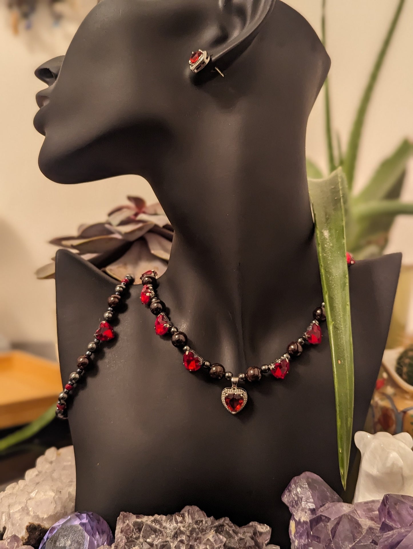 Queen of Hearts Jewellery Set: Garnet Red Gemstone and Hematite Styled Beads and Red Glass Heart Pendants, Necklace, Bracelet and Earrings