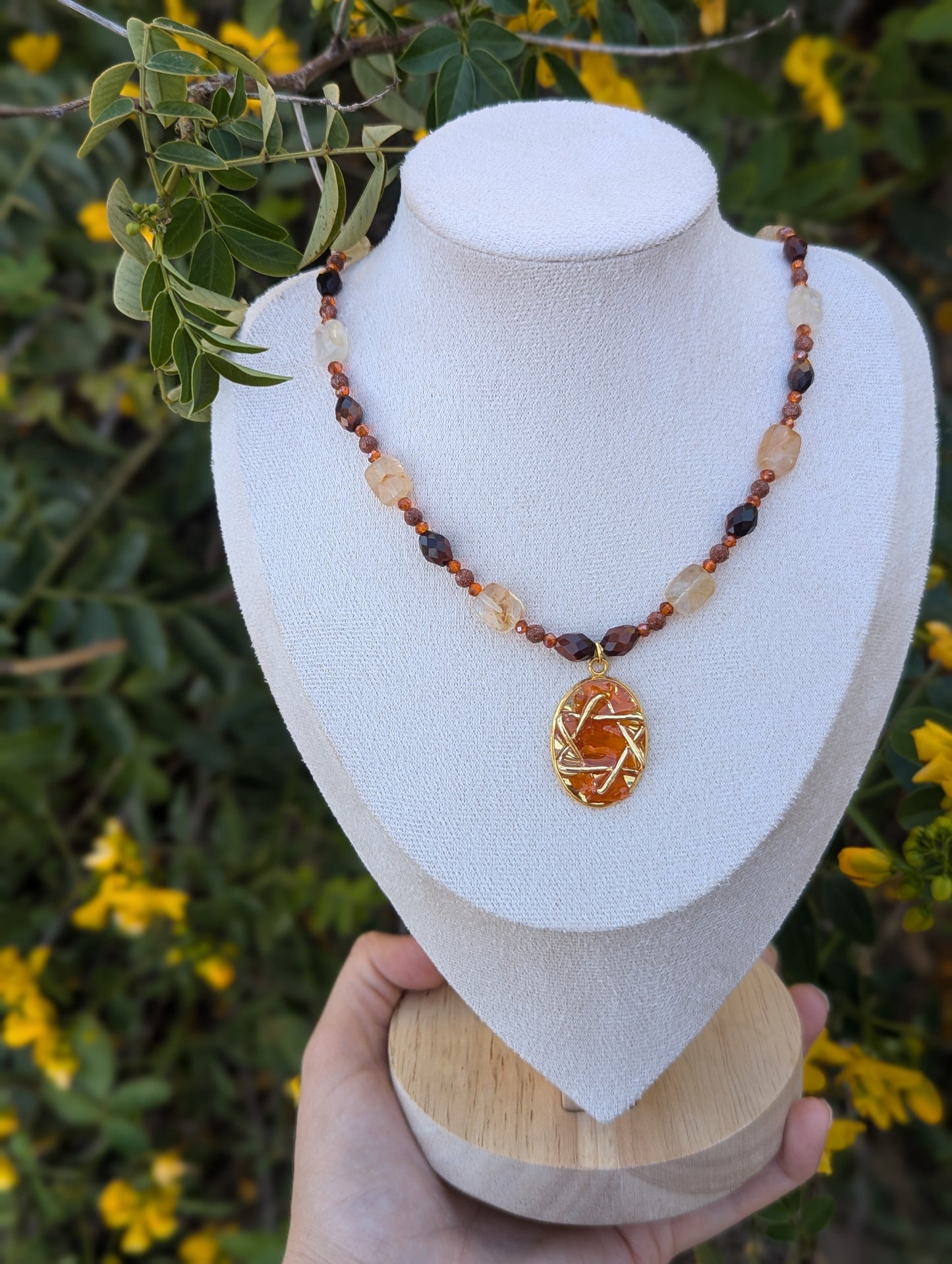 Israel Encapsulated: Gold Magen David & Israeli Orange Flower Leaves