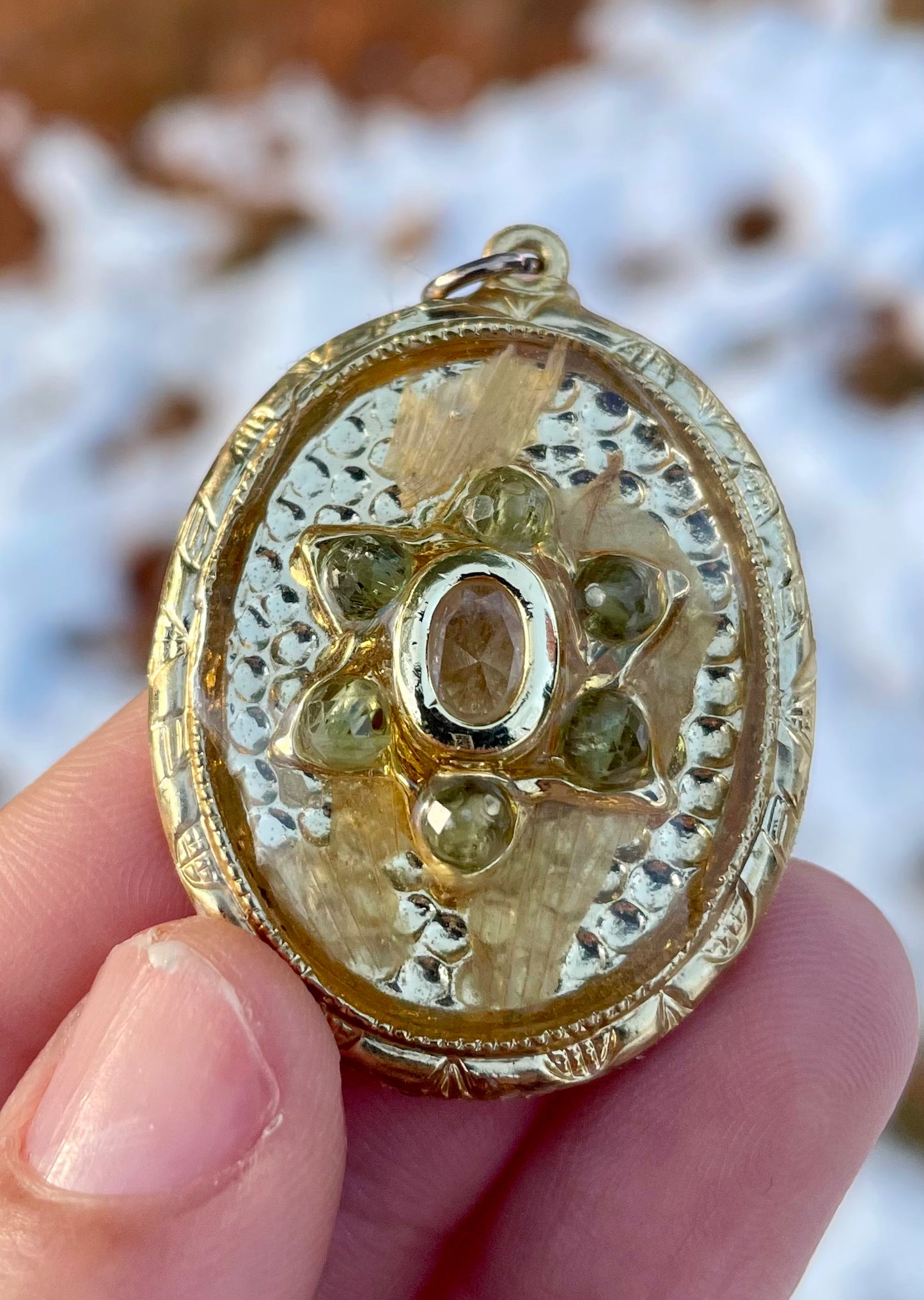 Kyanite Gemstones White Flower Gold plated Pendant