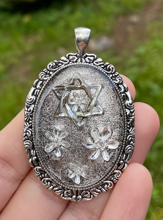 Silver Flora: Silvery Zirconia Flowers and Magen David Pendant