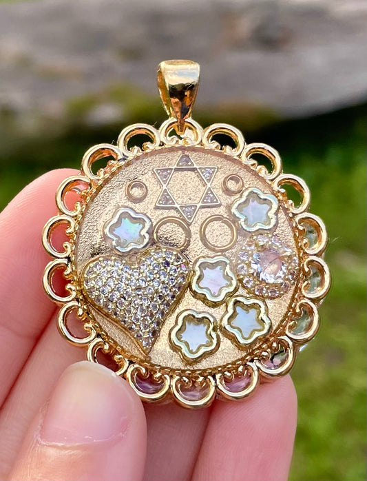 Euphoric Hope Magen David White Flowers Gold plated Pendant with Zirconia Heart