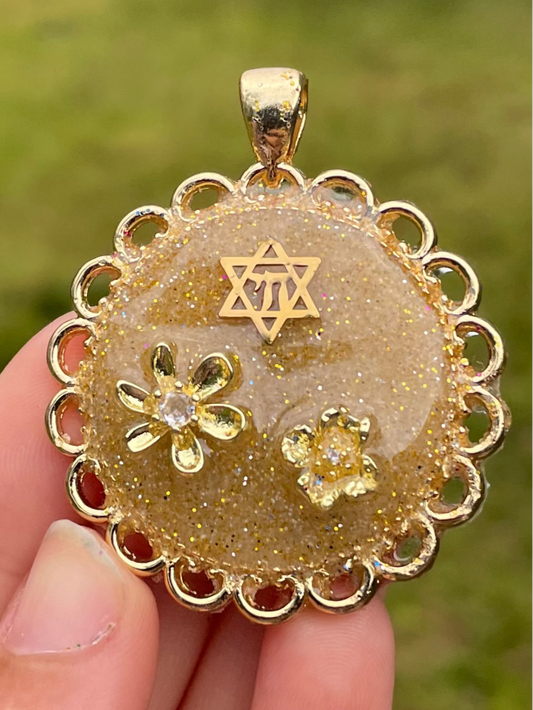 Anava: Gold plated Flowers and Magen David in Golden Silver Shine