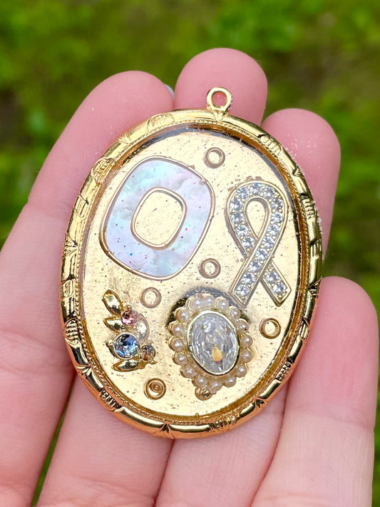Yellow Gold plated Ribbon, Mother of Shell, Colorful Leaf Resin Pendant