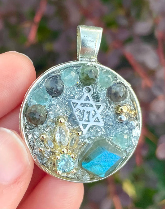 Silver Chai Magen David, Labradorite, Kyanite & Green Agate Gemstones Pendant