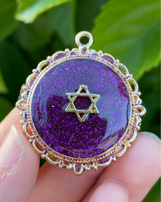 Purple Shining Gold Plated Magen David Round Decorated Resin Pendant