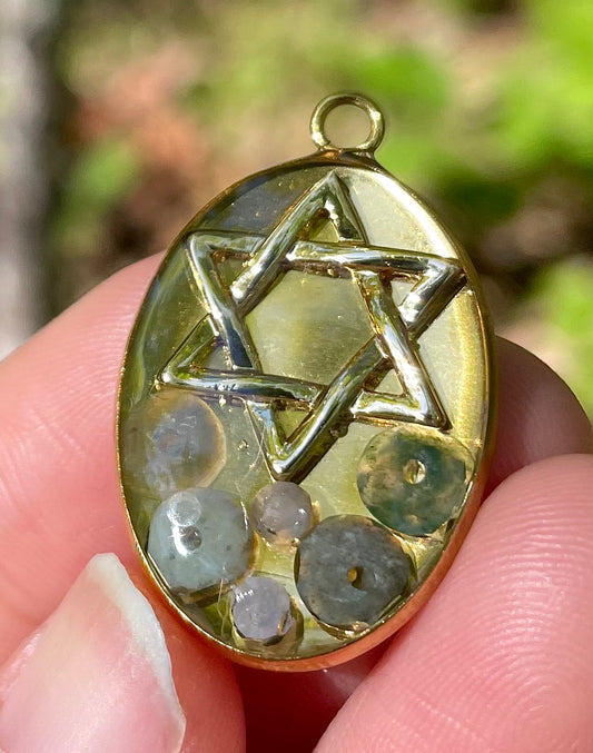 Agate and Tanzanite Gemstones Magen David Resin Gold Plated Pendant
