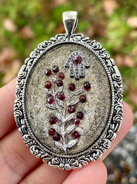 Garnet Gemstones, Zirconia Hamsa with Silver Leaves in Resin