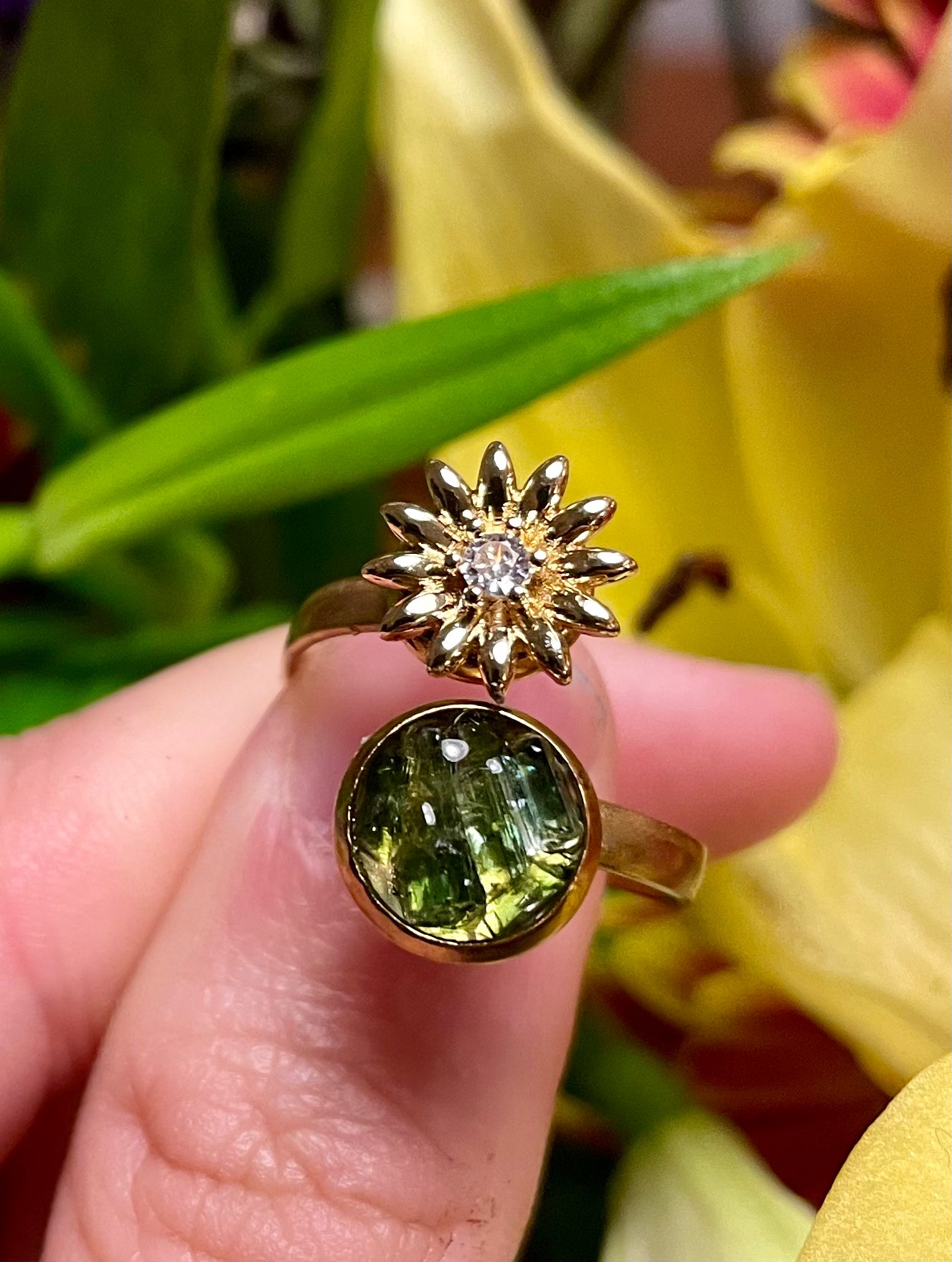 Green Tourmaline Ring with Daisy Flower