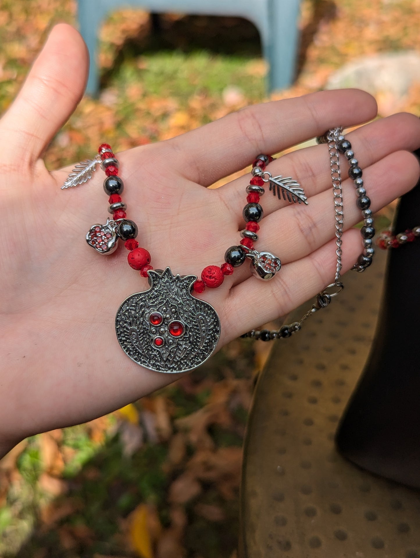 Silver Pomegranate Leafy Red Set