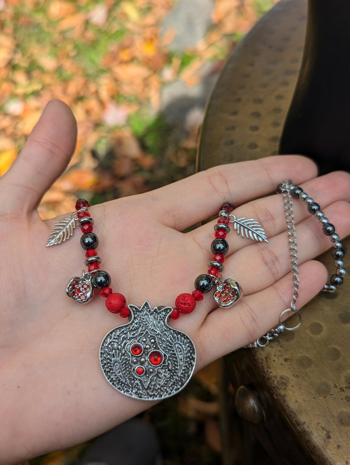 Silver Pomegranate Leafy Red Set