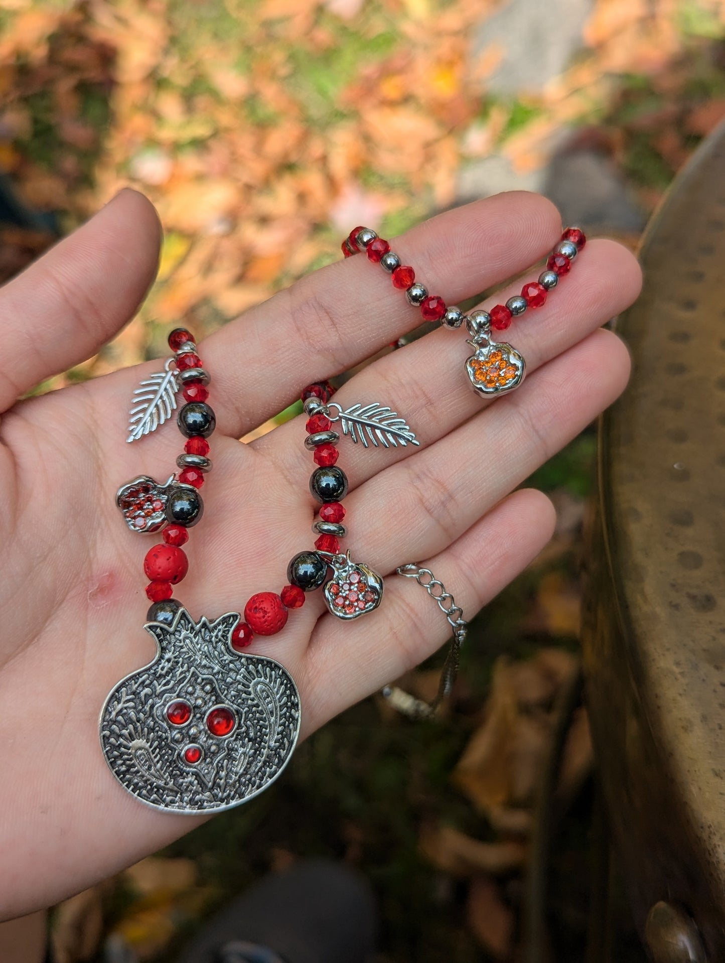 Silver Pomegranate Leafy Red Set