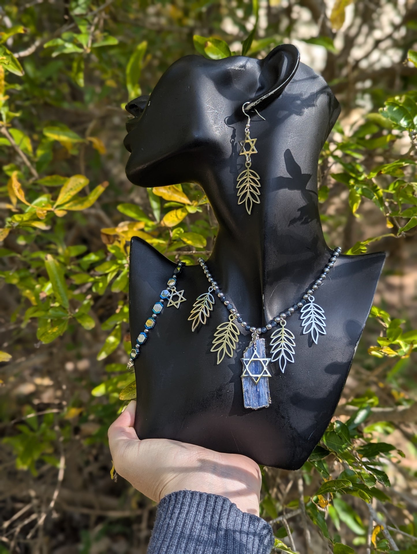 Blue Calcite & Sapphires, Leafy Magen David Set