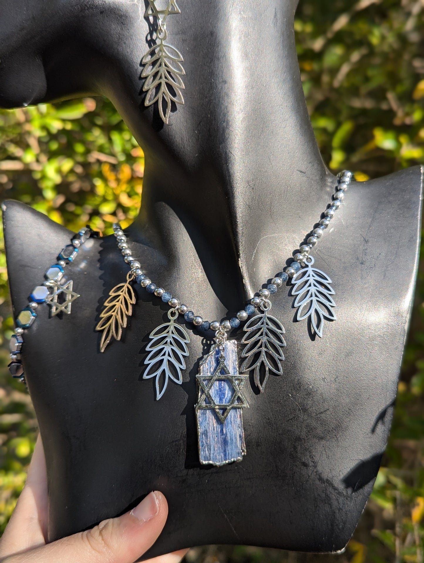 Blue Calcite & Sapphires, Leafy Magen David Set