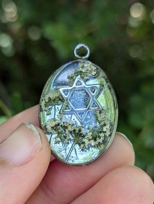 Lavana: Tiny White and Green Israeli Flowers and Silver Magen David Resin Pendant