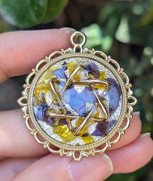 Purple Yellow Flowers Magen David in Resin and Decorated Gold Plated Frame