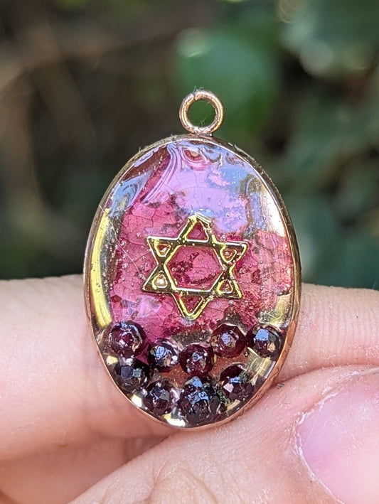 Nola: Garnet Gemstones, Israeli Pink Flower in Resin Rose Golden Stainless Steel Pendant