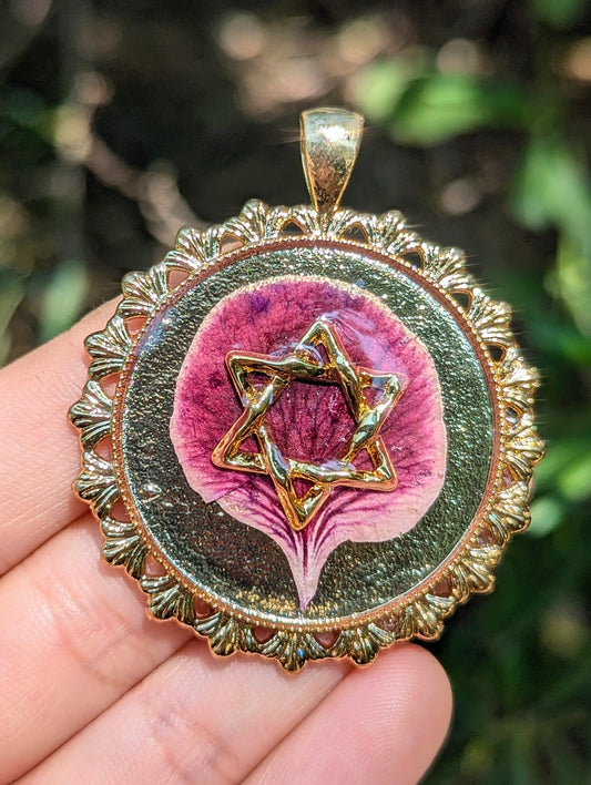 Tina: Violet Purple Israeli Flower Leaf and Magen David Round Decorated Resin Pendant