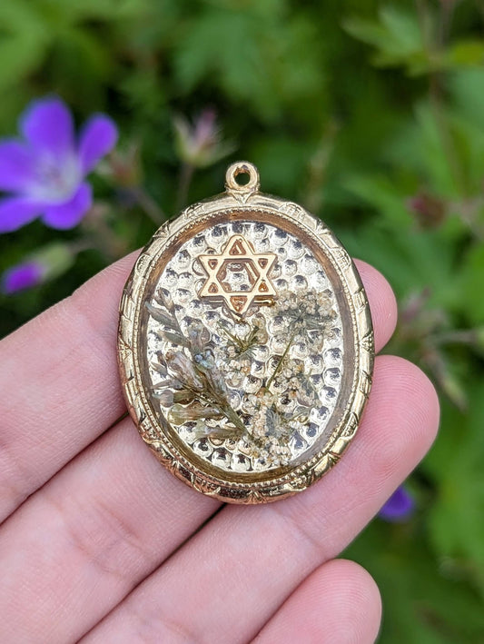Tiny Israeli Flowers Gold Oval Magen David Pendant