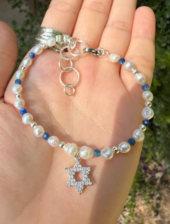 White Pearls Kyanite and Sterling Silver Beaded Bracelet with Zirconia Magen David