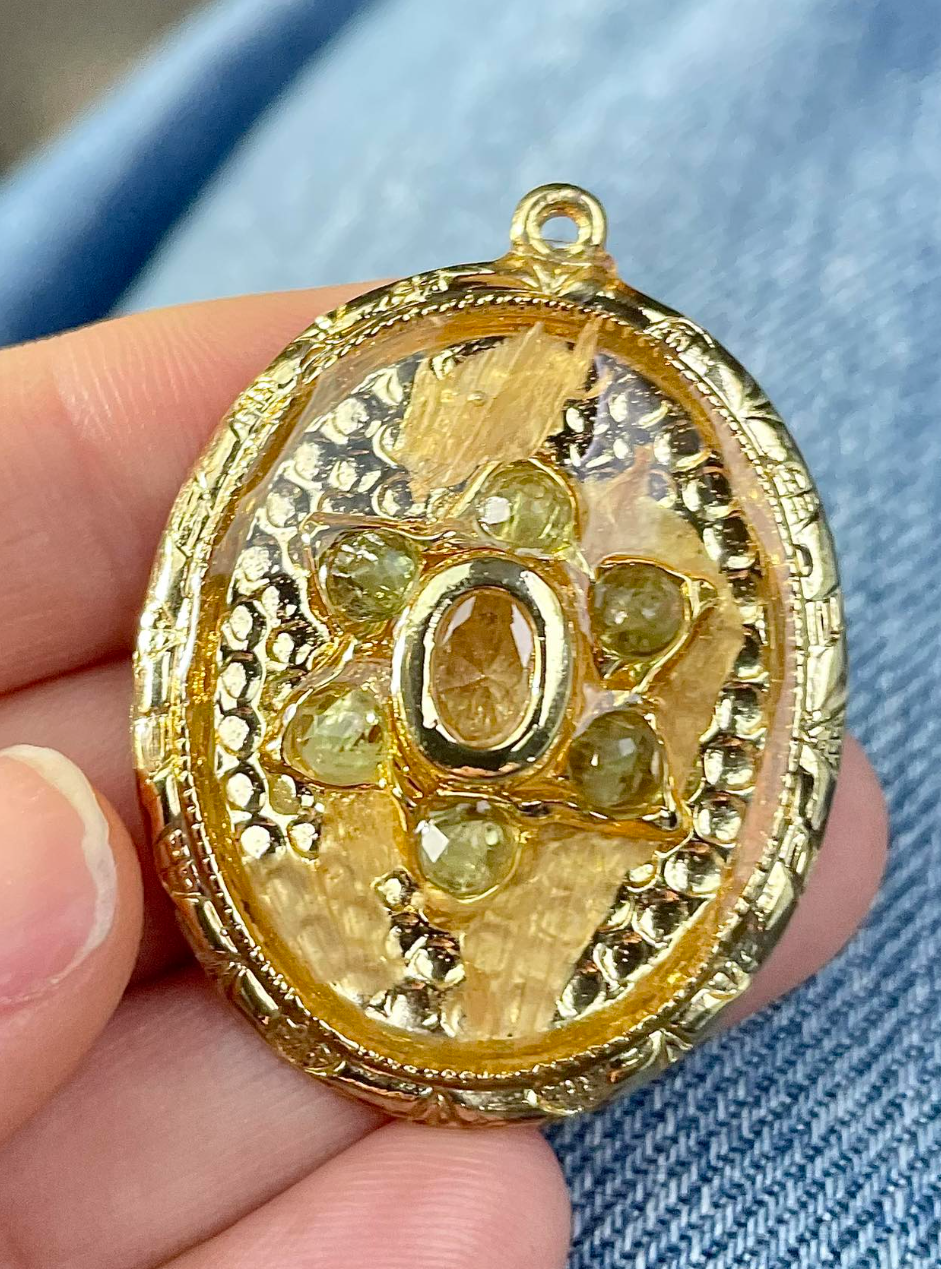 Israeli White Flower Leaves, Kyanite Gems and Zirconia Magen David