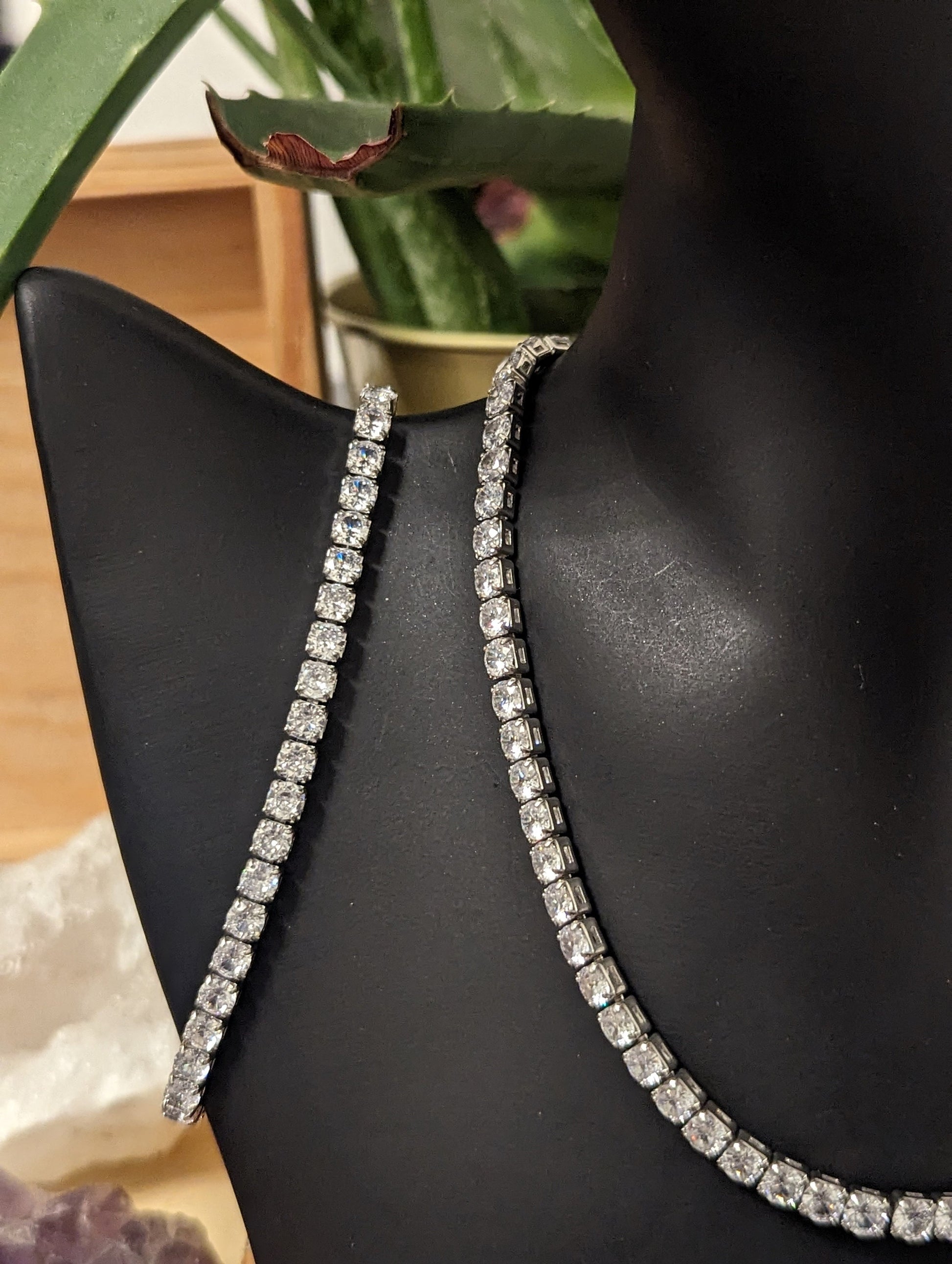 Zircon Crystal Set (1): with Stunning Silver White Shimmering Necklace, Bracelet and Sterling Silver and Glass Round Reflective Earrings