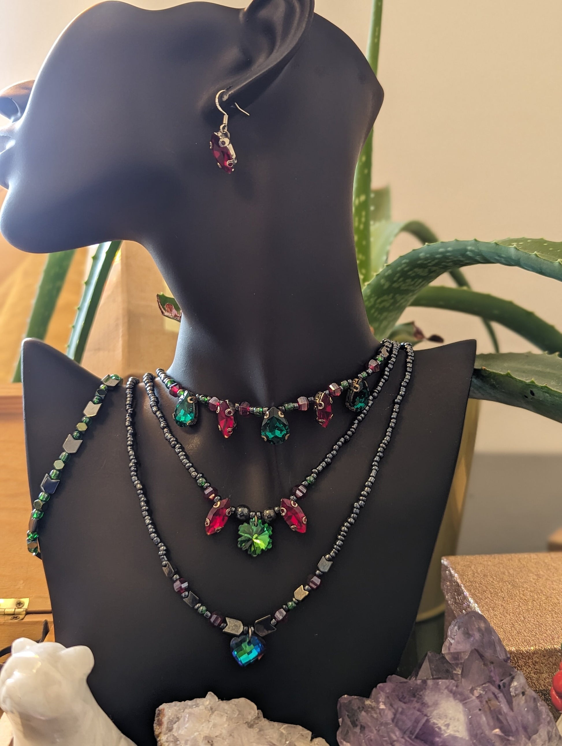 Full Layered Handmade Green Red Set of Green and Red Glass Pendant,Hematite Styled Round and Arrow Beads and Dark Blue Beaded Necklaces