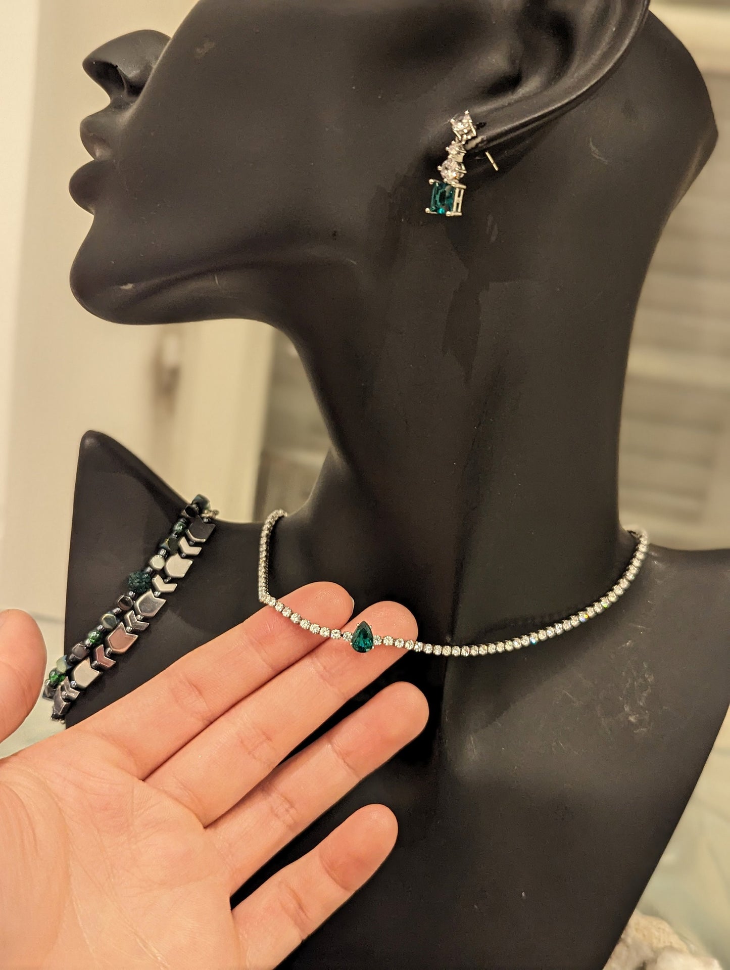 Zircon Set 5: Dark Green Zircon Drop Choker Adjustable Necklace, Two Beaded Bracelets with Arrow and Green Beads and Green Zircon Earrings