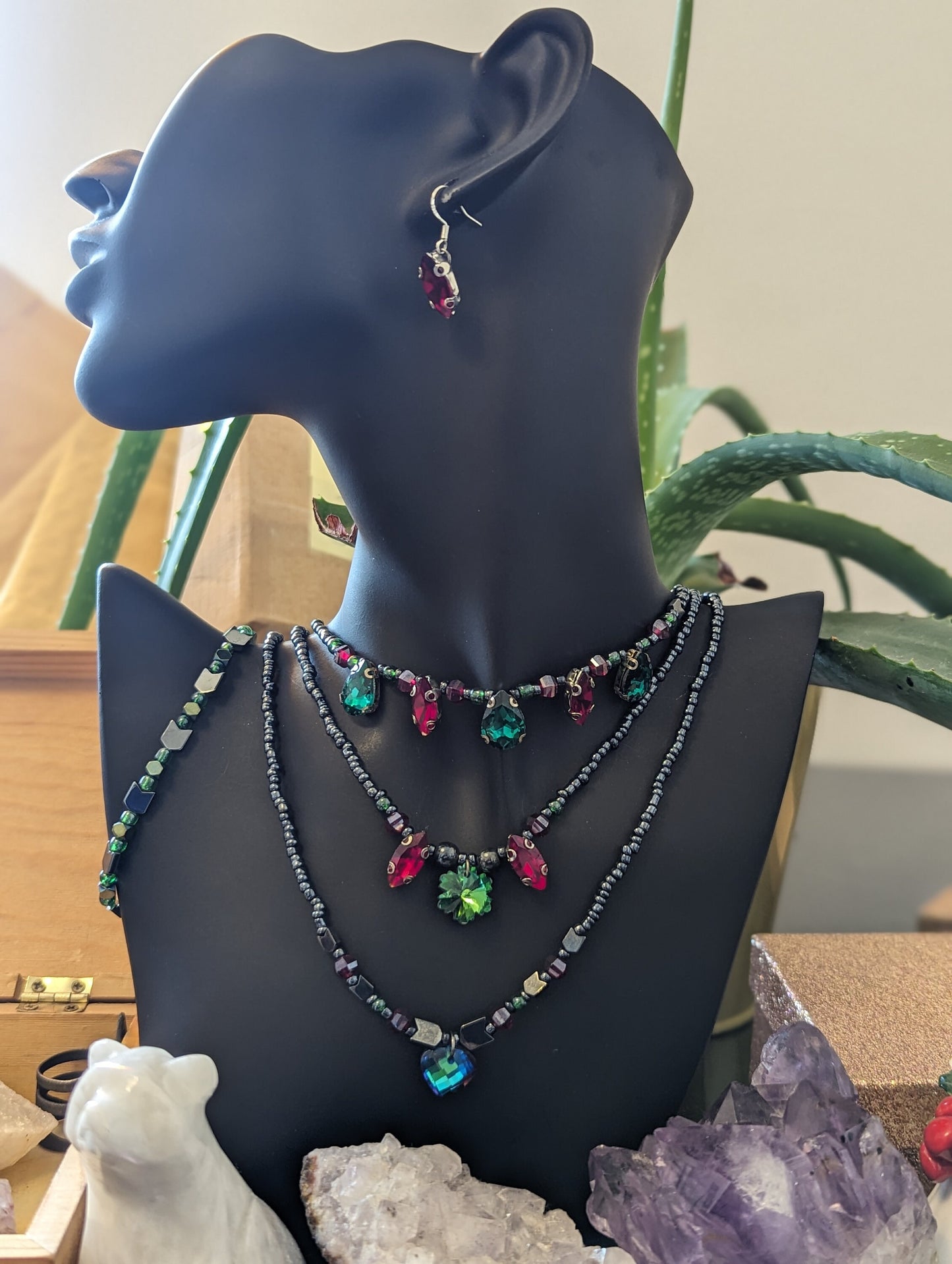 Full Layered Handmade Green Red Set of Green and Red Glass Pendant,Hematite Styled Round and Arrow Beads and Dark Blue Beaded Necklaces