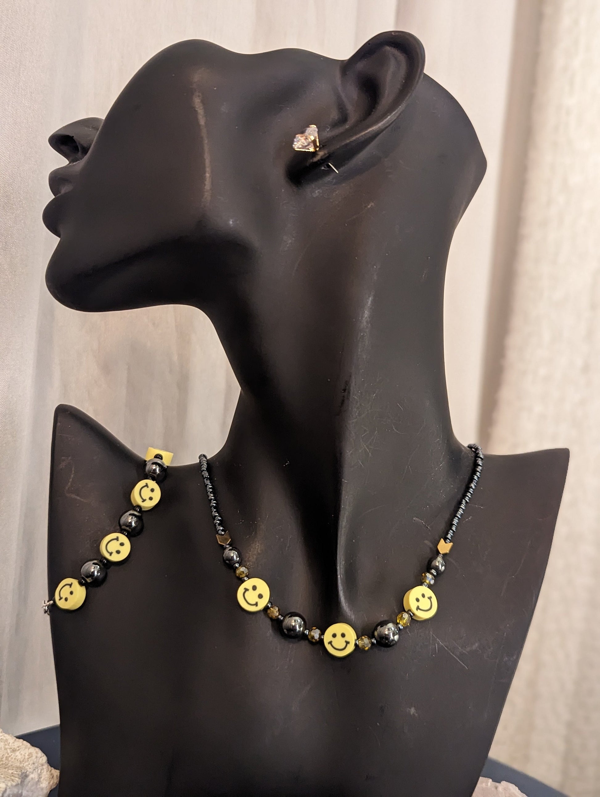 Unisex Yellow Smiley Beaded Set