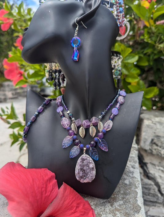 BERMUDA Gem Amongst Trees: raw Amethyst crystal cluster and three polished Amethyst cubes, purple leaf glass pendants, earrings and bracelet